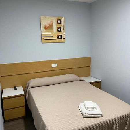 Hostal Tres Hermanos Getafe Eksteriør billede
