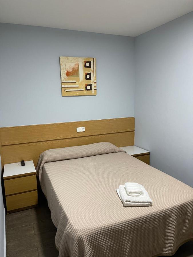 Hostal Tres Hermanos Getafe Eksteriør billede