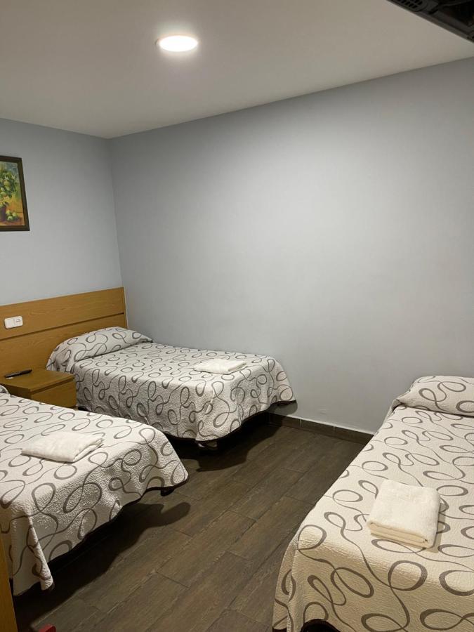 Hostal Tres Hermanos Getafe Eksteriør billede