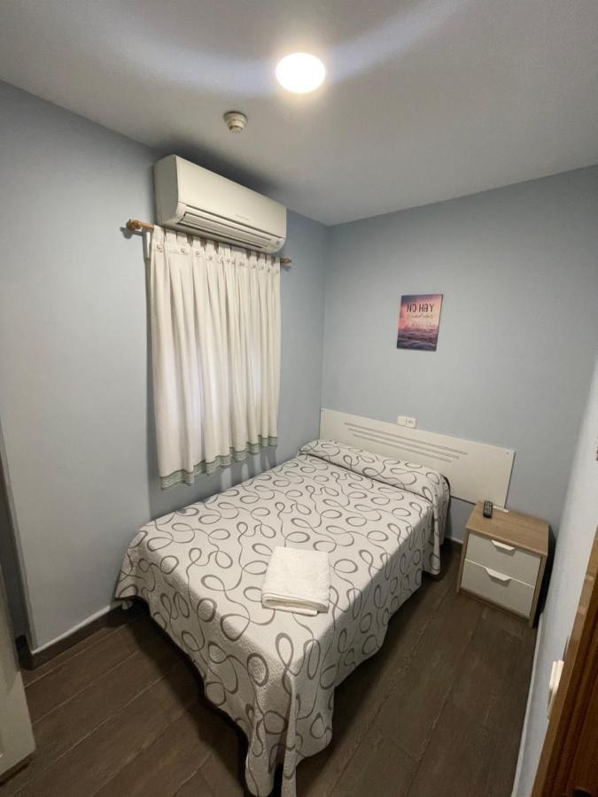 Hostal Tres Hermanos Getafe Eksteriør billede