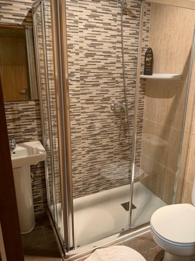 Hostal Tres Hermanos Getafe Eksteriør billede